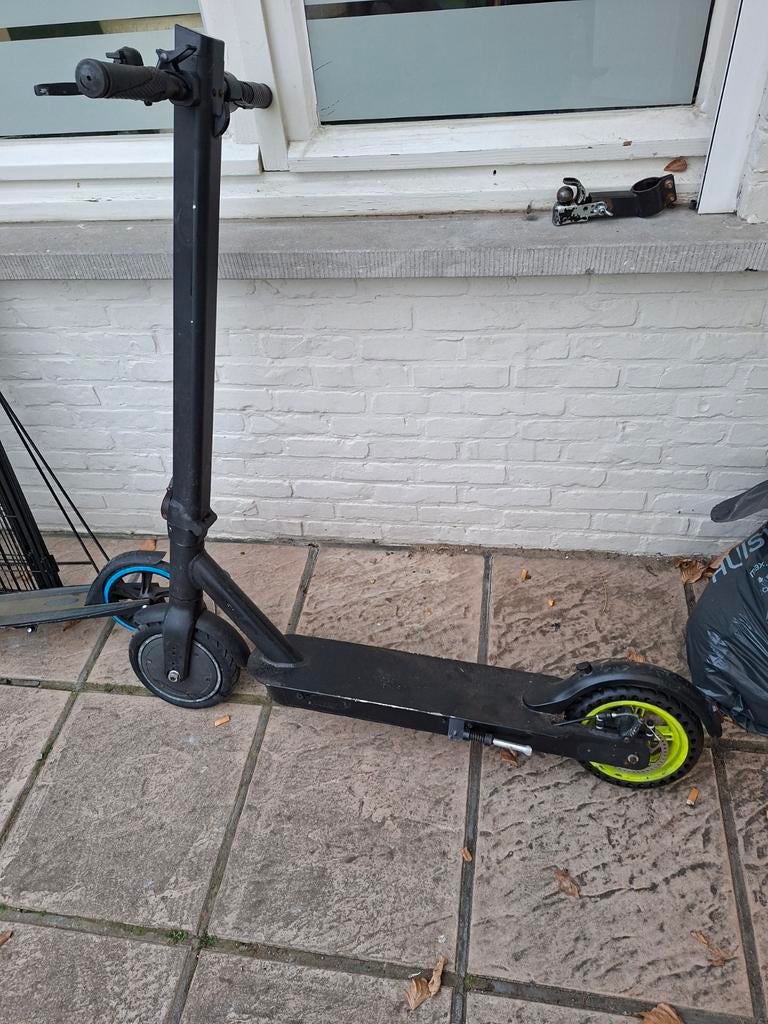 E step, Fietsen en Brommers, Ophalen