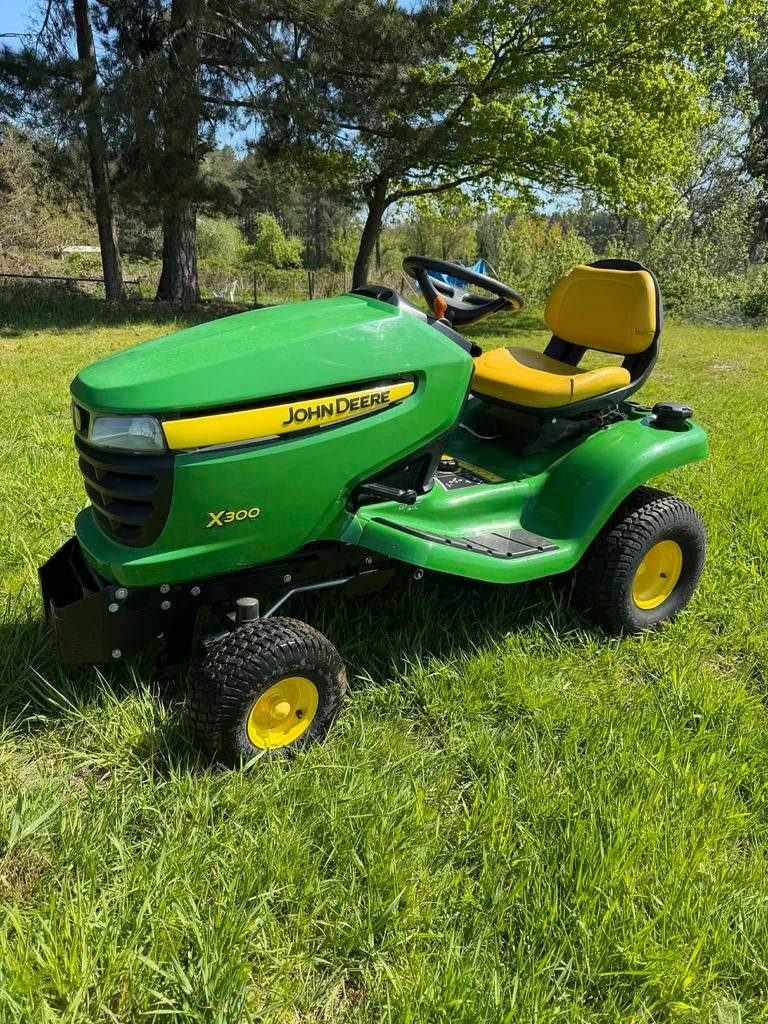 john deere x300 zitmaaier MOET WEG, Ophalen