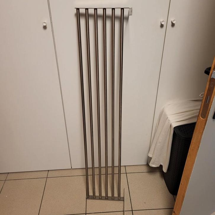 Groot Wandrek RVS, Huis en Inrichting, Woonaccessoires | Wandplanken en Boekenplanken, Zo goed als nieuw, Ophalen