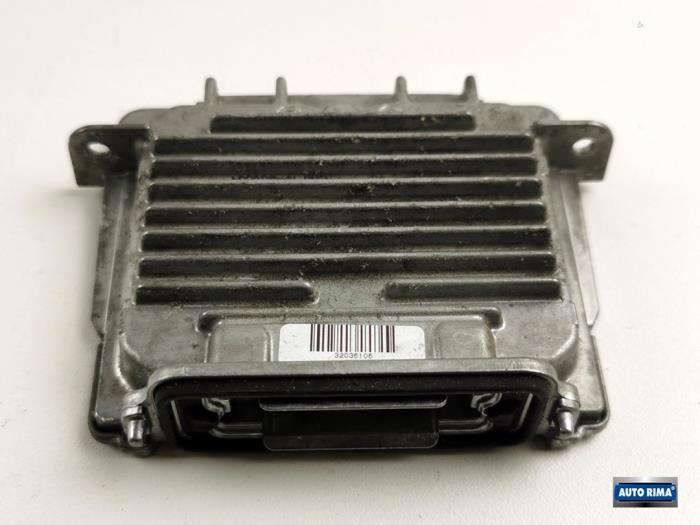 Démarreur Xenon d'un Volvo V60, Autos : Pièces & Accessoires, Éclairage, Volvo, Utilisé, 3 mois de garantie, Enlèvement ou Envoi