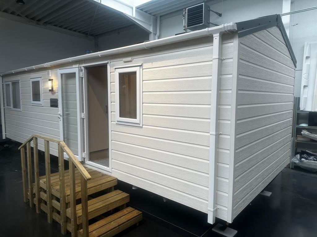 STOCK LUXUEUX COMPACT HAVANA 850X315/2 AVEC CANAPÉ-LIT, Caravanes & Camping, Caravanes résidentielles, Jusqu'à 6