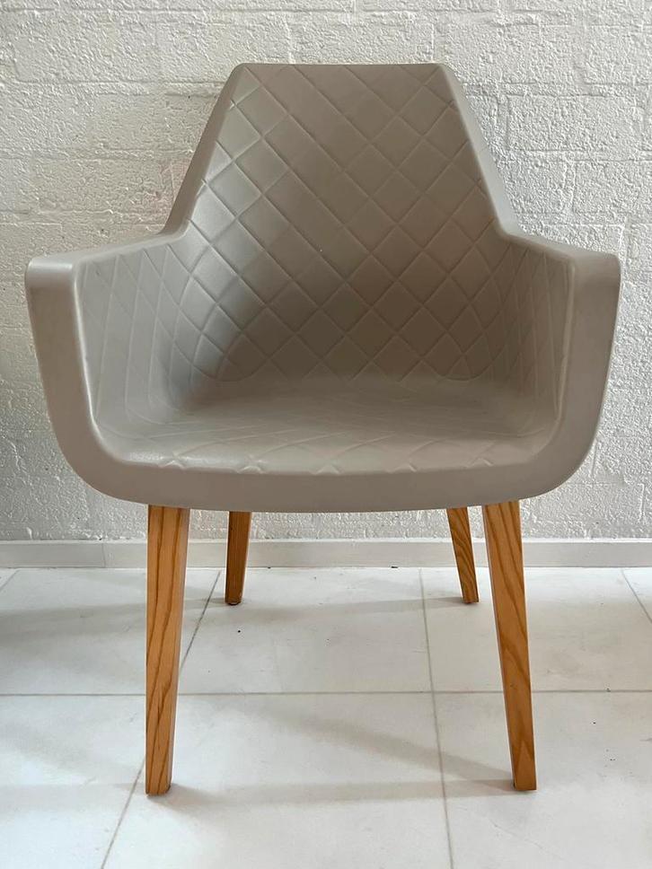 3x Riviera Maison Eetkamerstoelen met armleuningen, Huis en Inrichting, Stoelen, Zo goed als nieuw, Ophalen