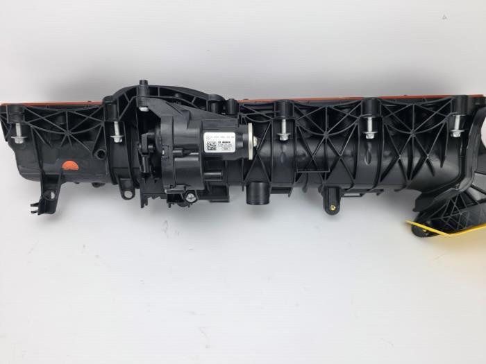 Inlaatspruitstuk van een Mercedes E-Klasse, Auto-onderdelen, Motor en Toebehoren, Mercedes-Benz, Nieuw, 3 maanden garantie, Ophalen of Verzenden