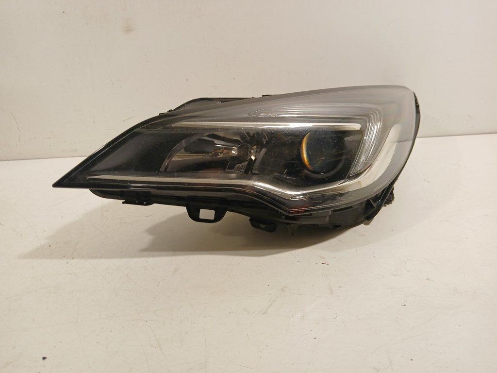 Koplamp links Opel Astra, Onderdelen@venauto.nl, Van der Ven Autorecycling B.V., Gebruikt, Ettenseweg 76, 4706 PB Roosendaal, The Netherlands