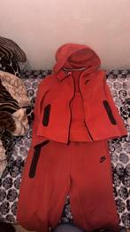 Nike tech 60€, Vêtements | Femmes, Homewear, Enlèvement, Comme neuf, Rouge
