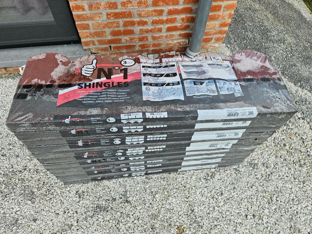 Dakshingles, Kunststof, Nieuw, 15 m² of meer, Rood