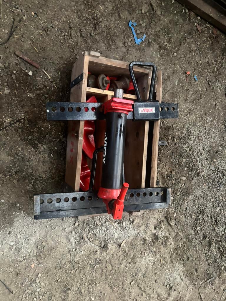 Cintreuse a tube, Bricolage & Construction, Enlèvement, Comme neuf