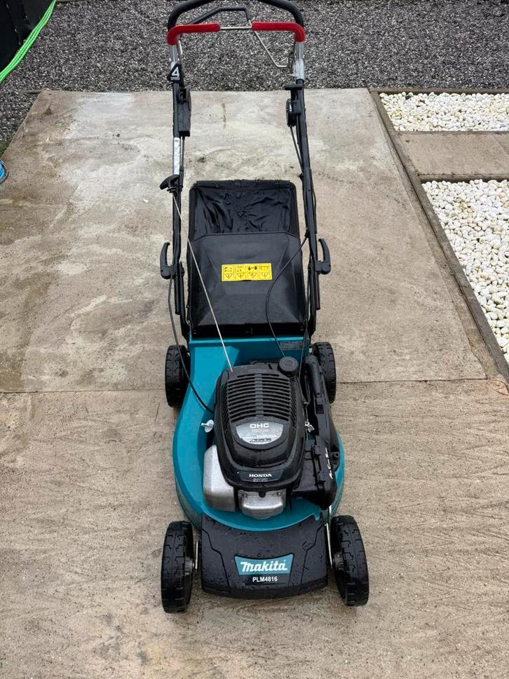 Makita grasmaaier honda motor, Jardin & Terrasse, Tondeuses à gazon, Comme neuf, Tondeuses à gazon à essence, 40 à 49 cm, Tondeuse rotative