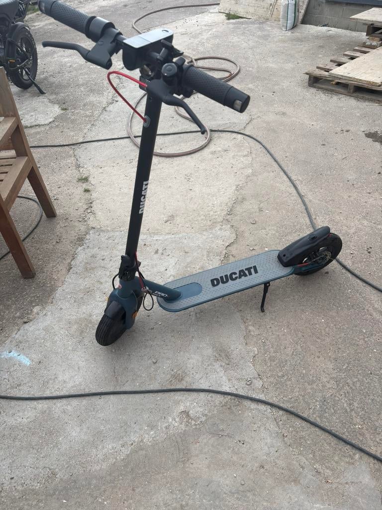 Electrische step ducati pro-1 evo, Vélos & Vélomoteurs, Enlèvement, Comme neuf, Step électrique (E-scooter)