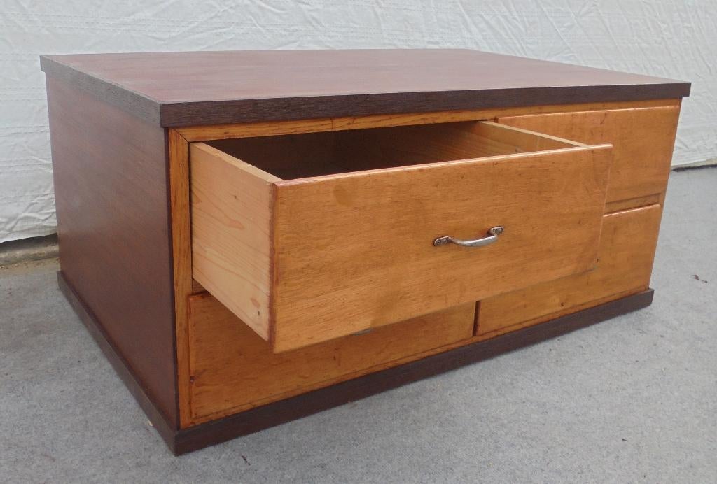 Petite commode basse, armoire de magasin, à pharmacie, Enlèvement ou Envoi