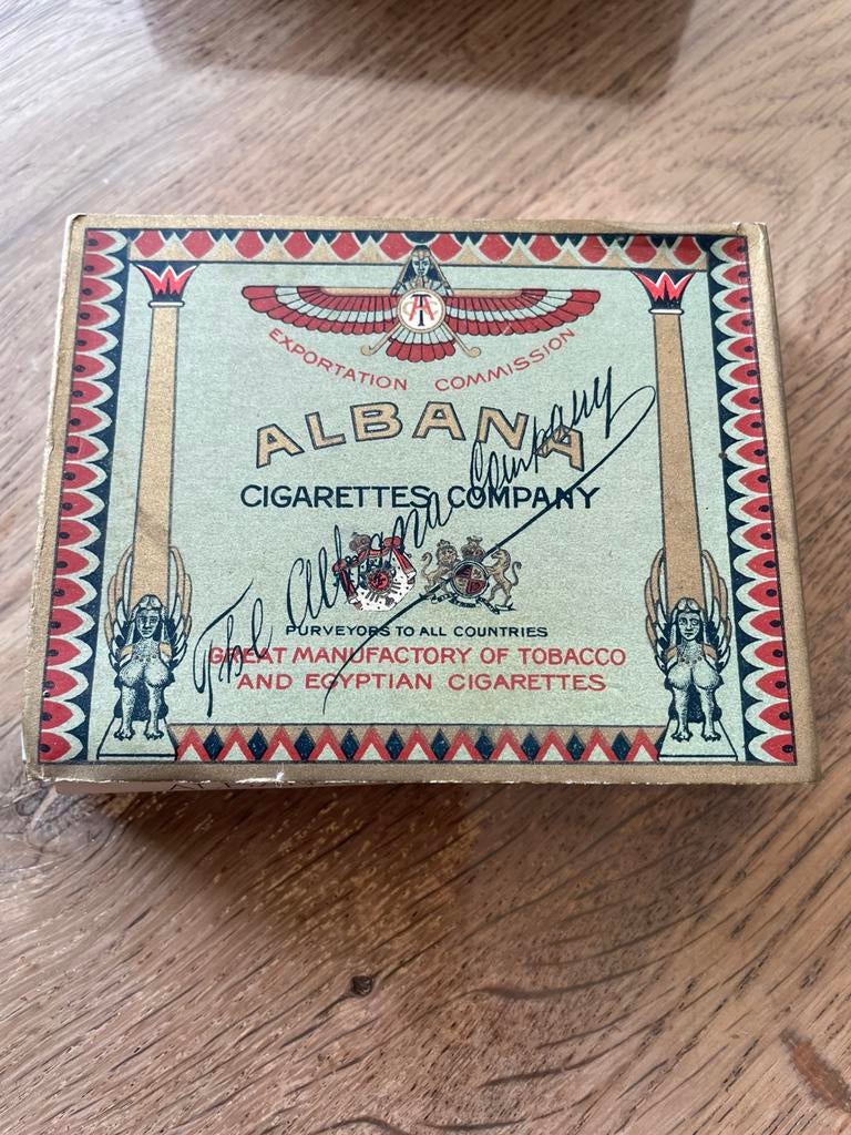 Albana, Collections, Articles de fumeurs, Briquets & Boîtes d'allumettes, Enlèvement ou Envoi, Comme neuf