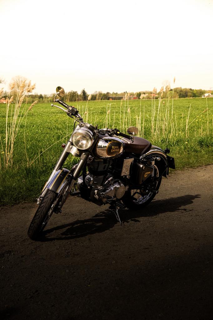 Royal Enfield Classic 500, Occasion, Particulier, Toermotor, Sportuitlaat