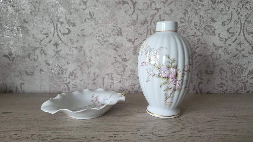 Mooi limoges porseleinen vaasje en schaaltje, Antiquités & Art, Enlèvement ou Envoi