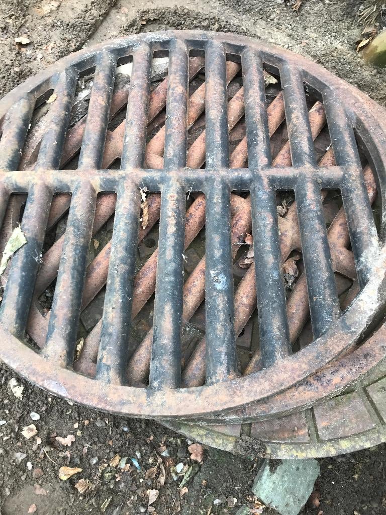 gietijzeren deksel en roosters, Doe-het-zelf en Bouw, Metalen, Gebruikt, IJzer, Ophalen