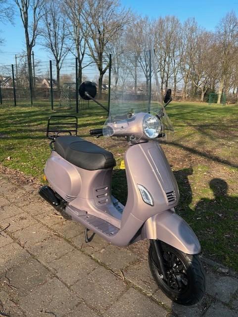 Diverse Snor Scooters, Fietsen en Brommers, Snorfietsen en Snorscooters, Gebruikt, Overige merken, Benzine, Ophalen