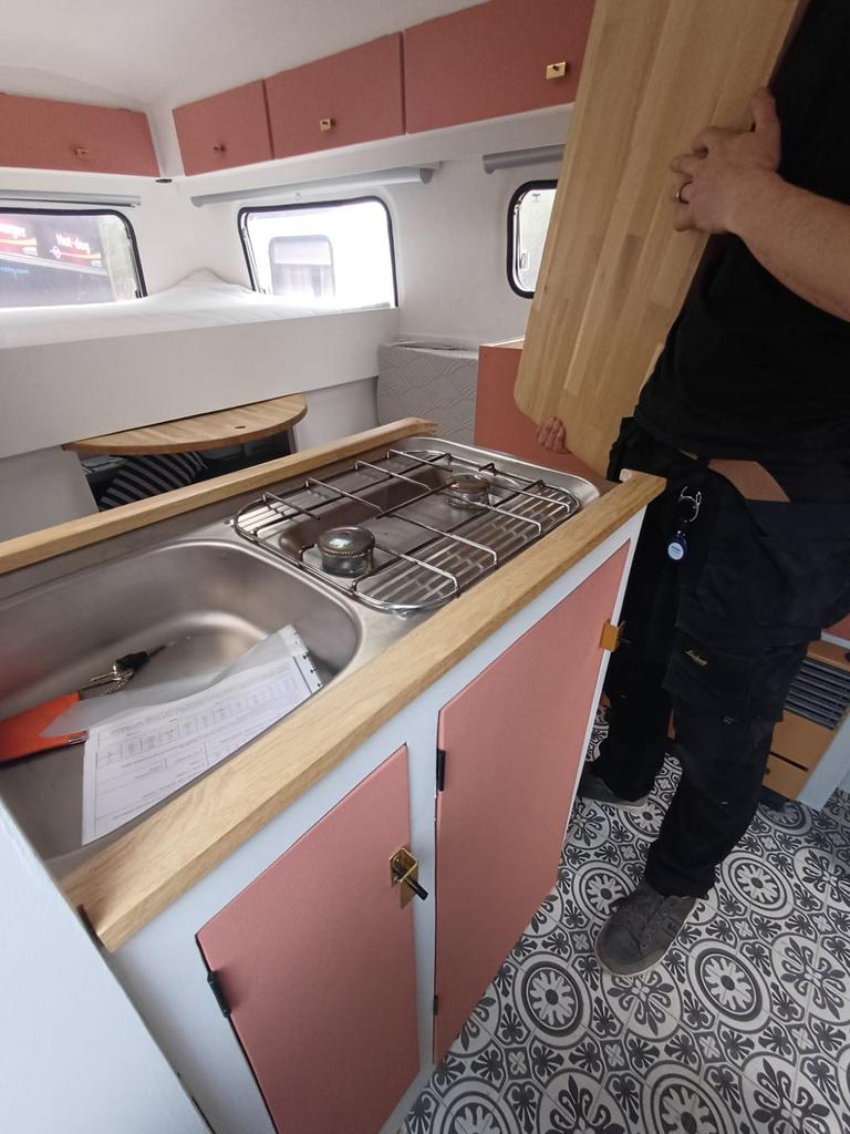 Lander Graziella 474, Particulier