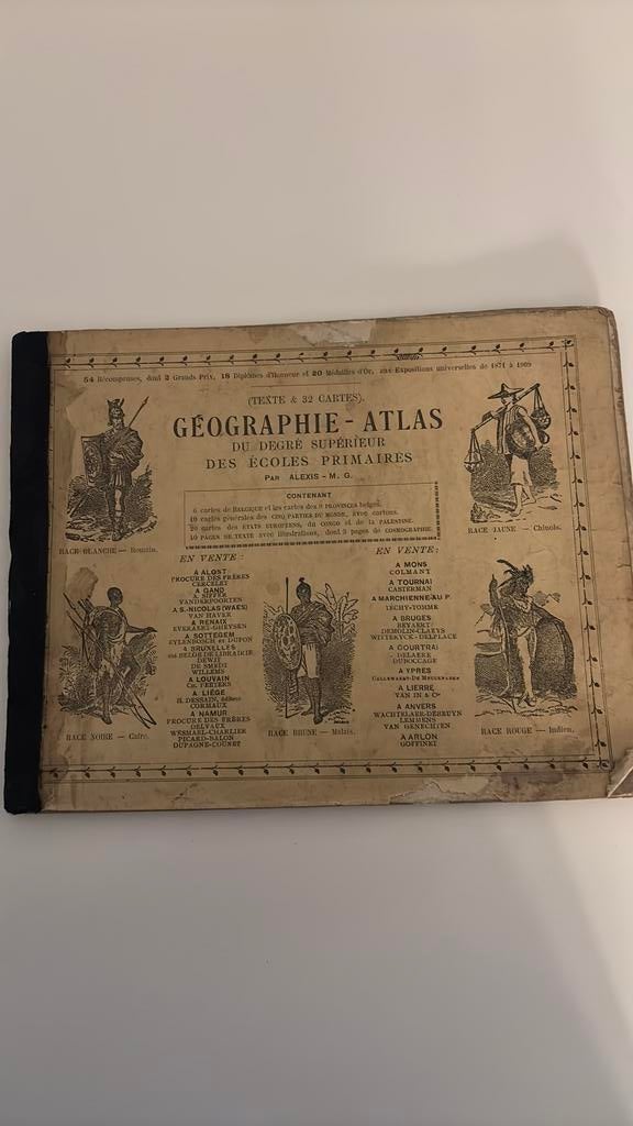 Geographie atlas, Antiek en Kunst, Antiek | Boeken en Manuscripten, Ophalen of Verzenden