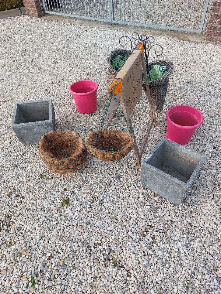 pots a fleurs, Jardin & Terrasse, Pots de fleurs, Utilisé, Autres matériaux, Enlèvement
