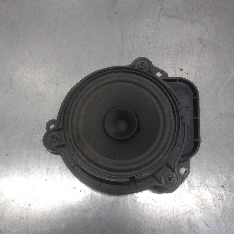 HAUT PARLEUR / ENCEINTE Nissan Navara (D40), Utilisé, Nissan