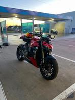 Ducati Streetfighter v2 bj 2022, Motos, Motos | Ducati, Permis Moto A, Plus de 35 kW, Poignées chauffantes, 2 cylindres