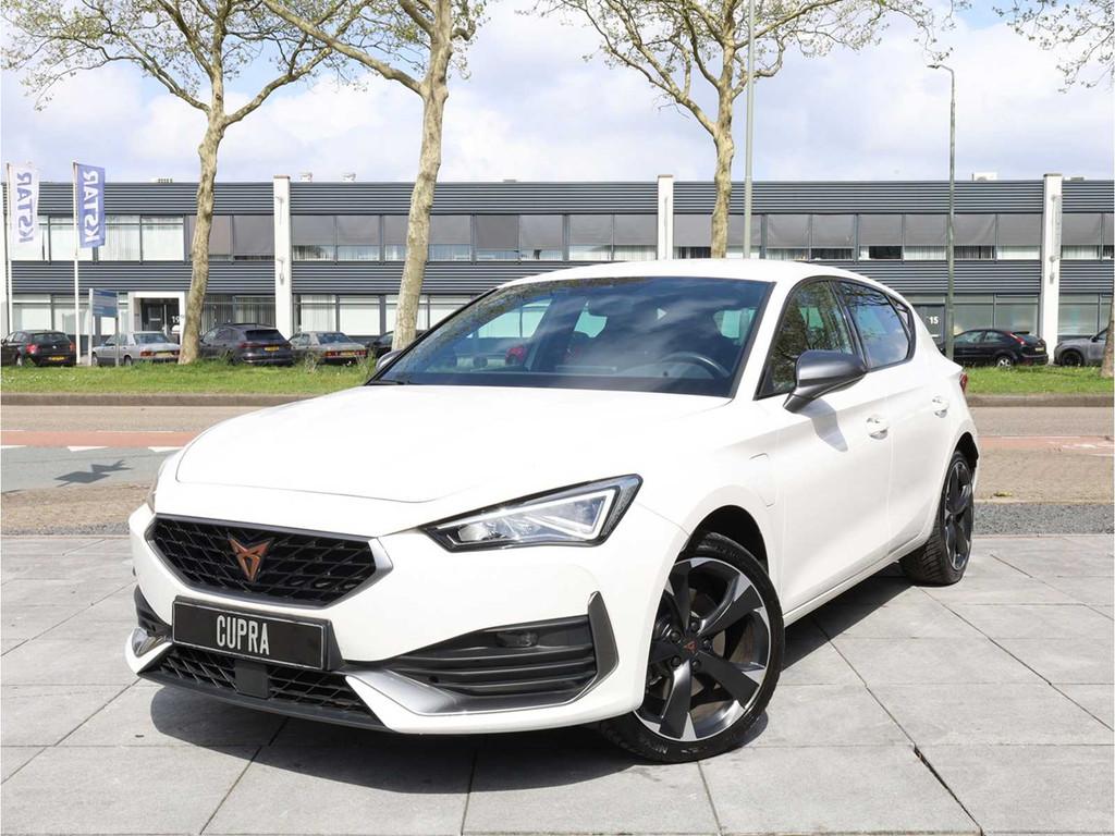 Cupra Leon 1.4 eHybrid VZ 204PK Automaat 2022, Auto's, Automaat, Gebruikt, Leon, Bedrijf