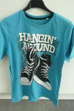 Blauwe T-shirt Hangin around (K418), Enfants & Bébés, Vêtements enfant | Taille 158, Garçon, Enlèvement ou Envoi, Chemise ou À manches longues