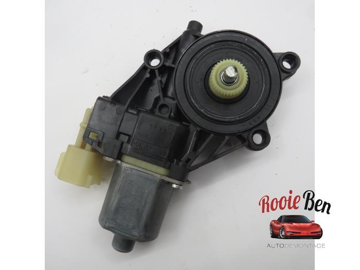 Moteur de vitre portière d'un Ford Fiesta, -, 3 mois de garantie, -, -