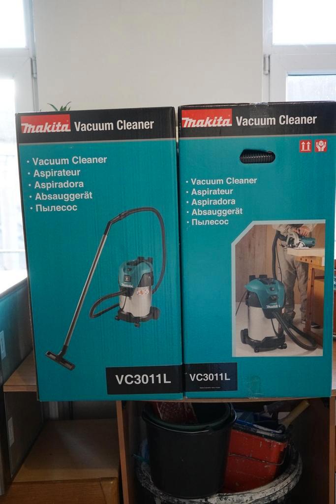 Makita stofzuiger voor nat en droog gebruik., Doe-het-zelf en Bouw, Schildersmaterialen, Ophalen