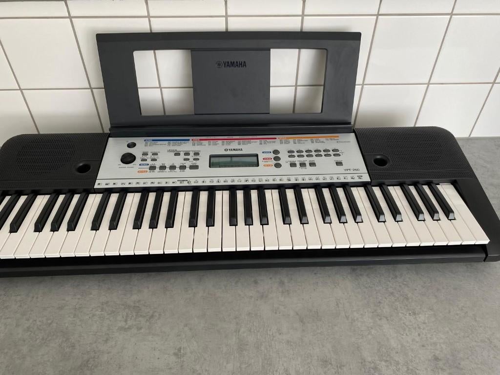 Yamaha YPT 260 keyboard, Enlèvement, Comme neuf, 61 touches, Yamaha