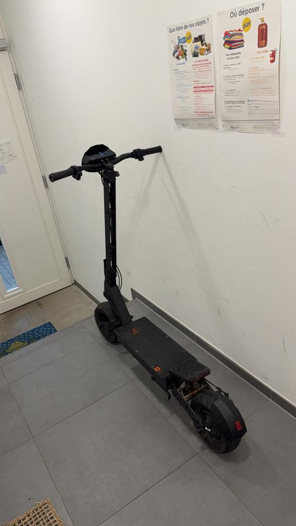 KuKirin G4, Vélos & Vélomoteurs, Trottinettes, Comme neuf, Enlèvement