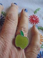 Mooie vintage SWATCH ring " groene appel" maat 56, Handtassen en Accessoires, IJzer of Staal, Ophalen of Verzenden, Zo goed als nieuw