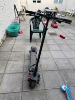 Trottinette électrique la marque volts avec pneus increvable, Enlèvement, Comme neuf