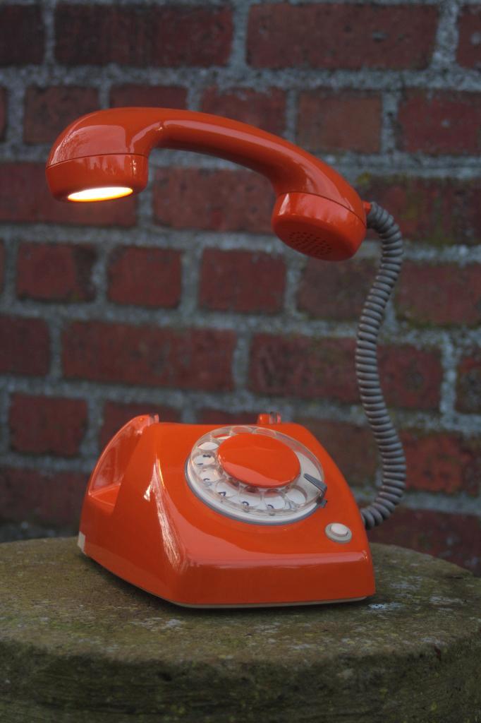 retro vintage design led telefoon lamp, Verzamelen, Retro, Huis en Inrichting, Ophalen of Verzenden