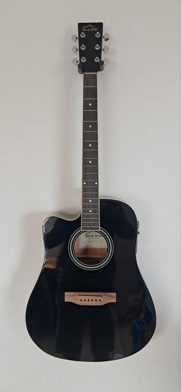 Semi-akoestische western gitaar - Red Hill CDG3EQ BK beschikbaar voor biedingen