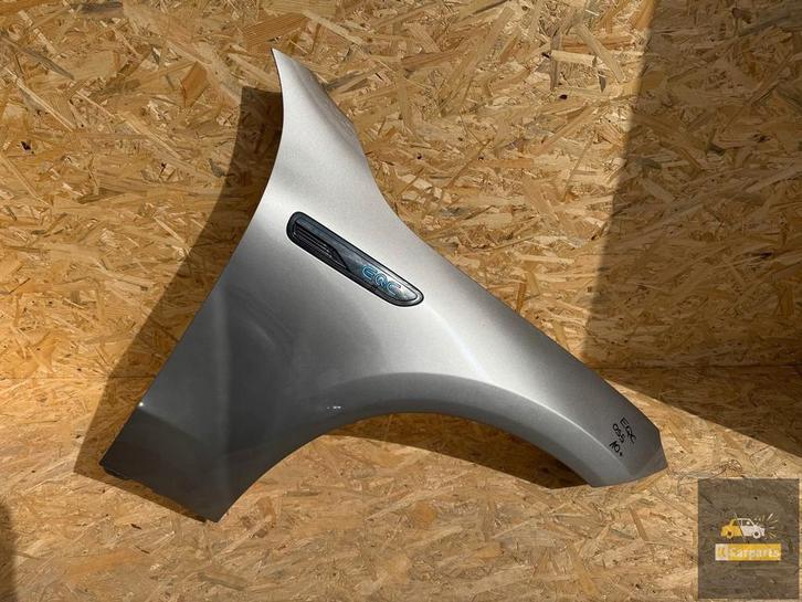 Mercedes EQC W293 rechtervoorvleugel, Auto-onderdelen, Carrosserie, Mercedes-Benz, Gebruikt