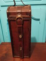 Wijnkistje hout en leer, Ophalen, Leer