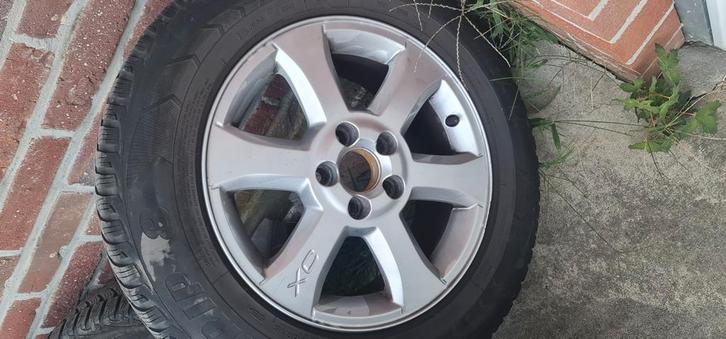 Volvo XC70  Banden + Velgen  215/65  R16, Auto-onderdelen, Banden en Velgen, Band(en), Winterbanden, Ophalen
