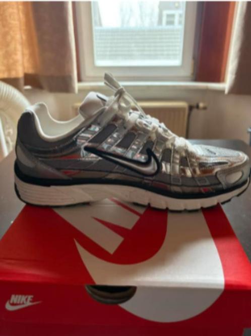 Nike p6000, Kleding | Heren, Schoenen, Zo goed als nieuw, Sportschoenen, Overige kleuren, Ophalen of Verzenden