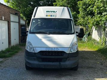Iveco daily 2.3 diesel 6 person euro 5, Autos, Euro 5, Achat, 4 portes, Entreprise