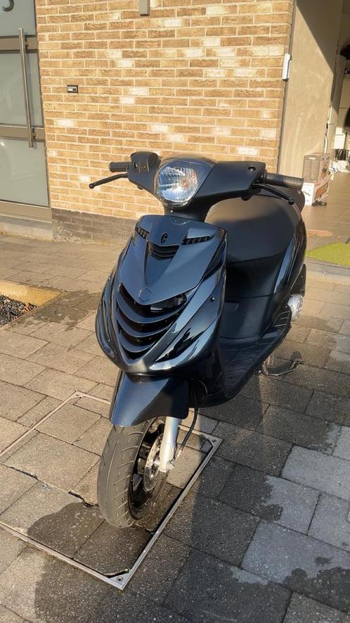 Piaggio zip 4t iget 2023 te koop of ruil, Fietsen en Brommers, Scooters | Piaggio, Gebruikt, Zip, Klasse B (45 km/u), Benzine