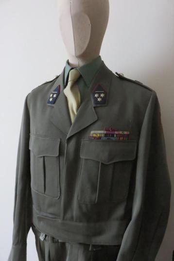 Paarden Artillerie Battle-Dress beschikbaar voor biedingen