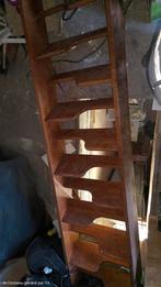 Escalier demi marches en chêne en bon état, Enlèvement, Escalier