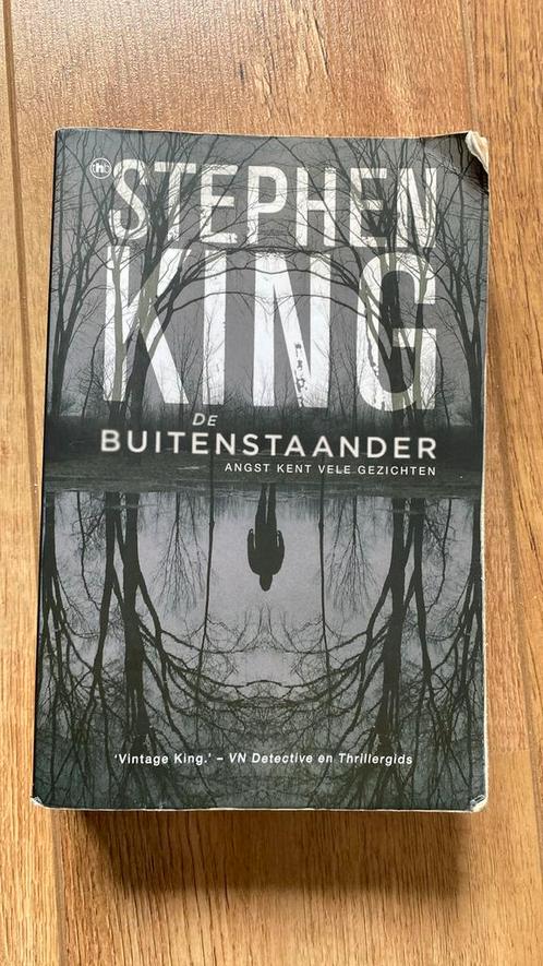 Stephen King - De buitenstaander, Boeken, Thrillers, Gelezen, Ophalen of Verzenden