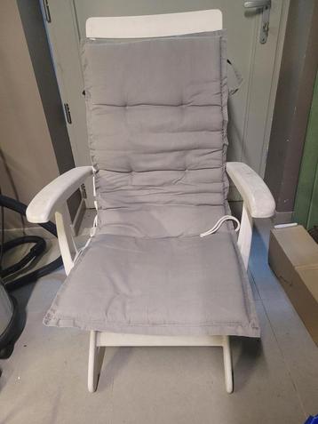Tuinstoelen beschikbaar voor biedingen