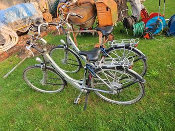 E-bike Batavus: batterij laadt nog volledig op. Fiets is per beschikbaar voor biedingen
