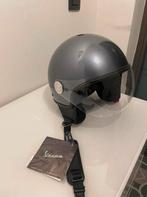 Vespa helm origineel XL splinternieuw, Fietsen en Brommers, Ophalen