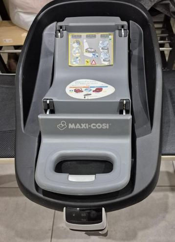 Maxi-Cosy FamilyFix Isofix beschikbaar voor biedingen