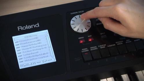 Roland BK-5 Backing Keyboard (nieuw), Muziek en Instrumenten, Piano's, Nieuw, Piano, Zwart, Digitaal, Ophalen