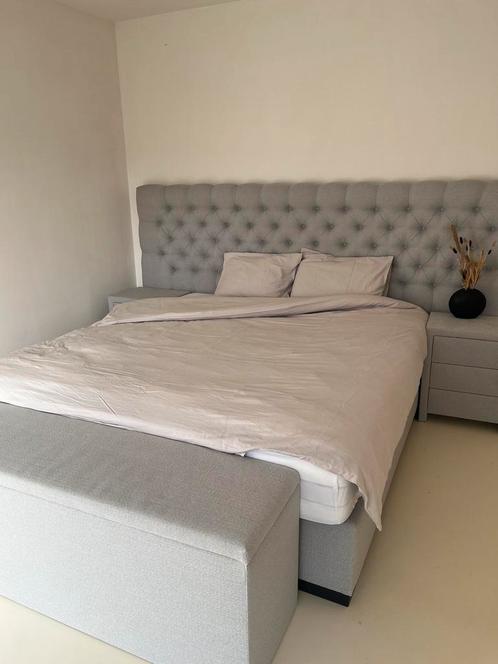 Luxe set Boxspring lichtgrijs 180x200, Huis en Inrichting, Slaapkamer | Boxsprings, Zo goed als nieuw, Ophalen