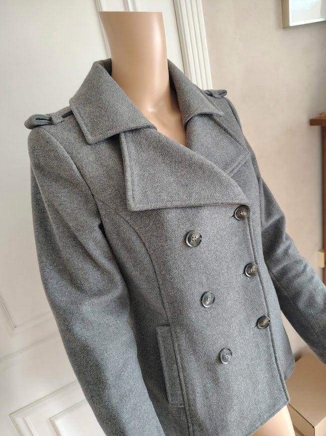 Sisley jas, Kleding | Dames, Jassen | Winter, Zo goed als nieuw, Maat 36 (S), Grijs, Verzenden